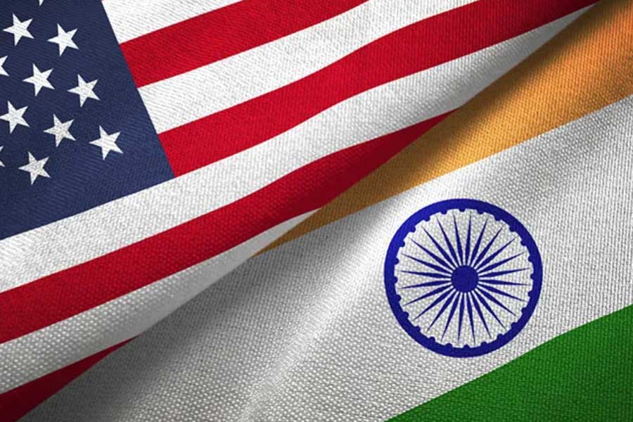 বিশেষজ্ঞদের মতে, এই ধরনের পরিস্থিতিতে আমেরিকার ৯০ বছরের পুরনো নীতি আপন করে নেওয়া ভারতের জন্য আদর্শ হতে পারে। দ্বিতীয় বিশ্বযুদ্ধের পরবর্তী সময়ে আমেরিকা যে নীতি নিয়েছিল, তা ভারতের জন্য হতে পারে সবচেয়ে নিরাপদ।