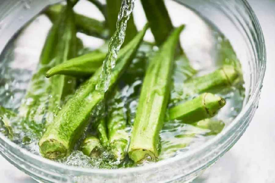 Five benefits of okra or Ladies Finger water for thirty plus men