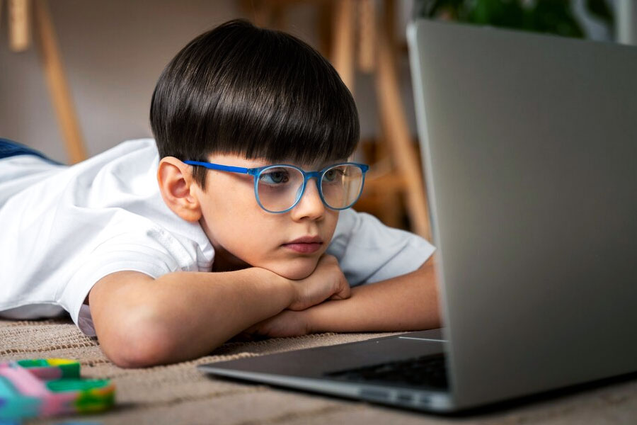 Rising screen time leads to more children needing glasses