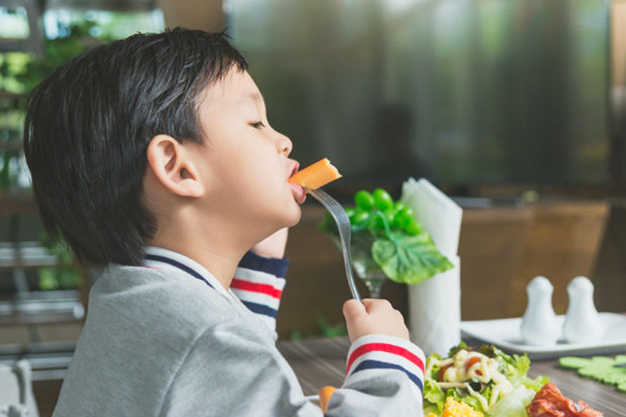 Rising screen time leads to more children needing glasses