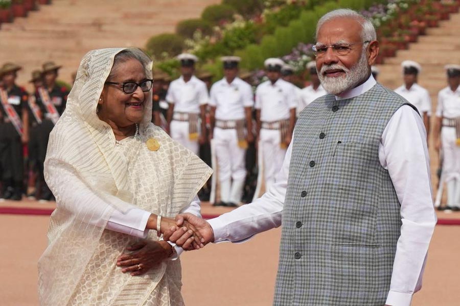 শেখ হাসিনা ও নরেন্দ্র মোদী। শনিবার নয়াদিল্লিতে।