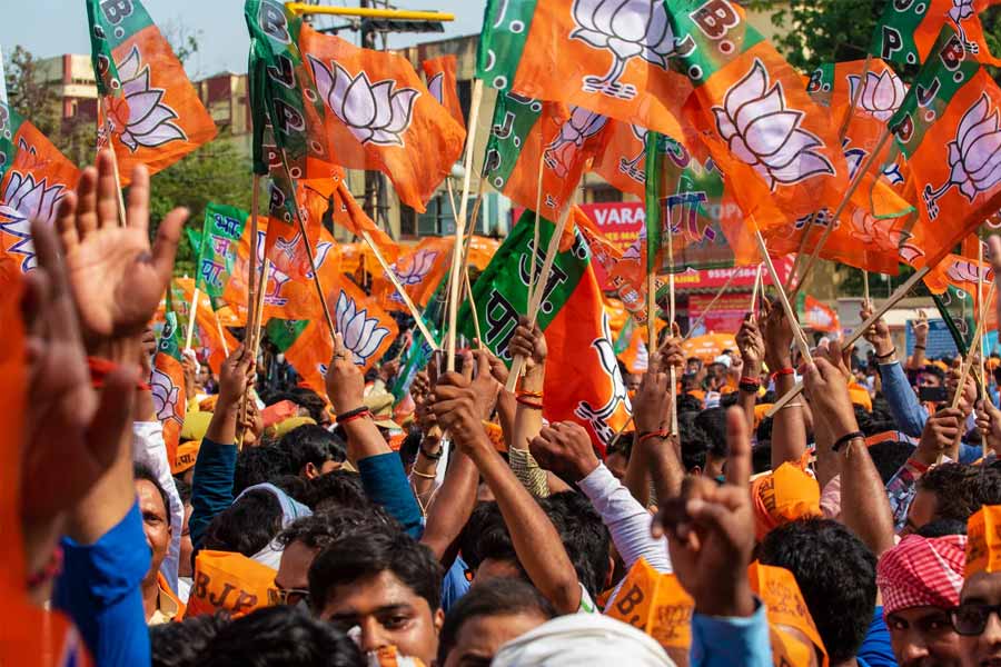 Mahanta loses PSO after heated exchange with ayodhya DM over BJP poll defeat 