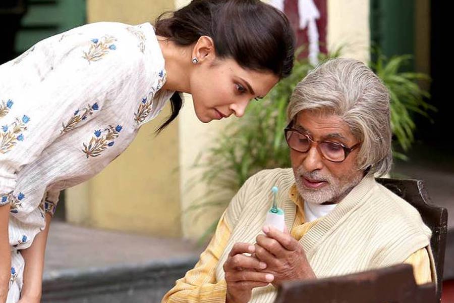 Deepika Padukone said that she cannot forgive herself for not inviting Amitabh Bachchan