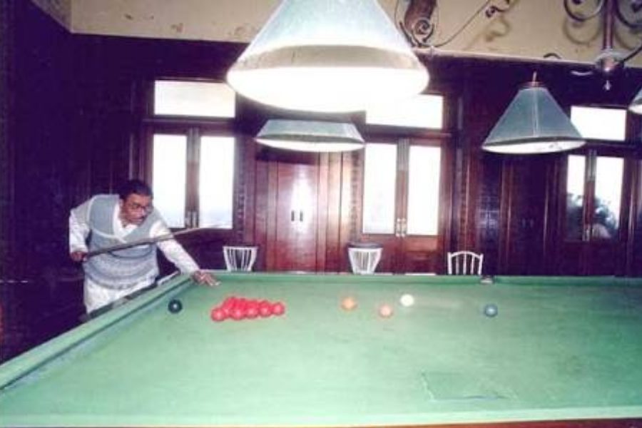 Who is the Mystry Man Virendra Singh Chauhan of Chota Udaipur, who owns a solitary share in the Unlisted Tata Sons