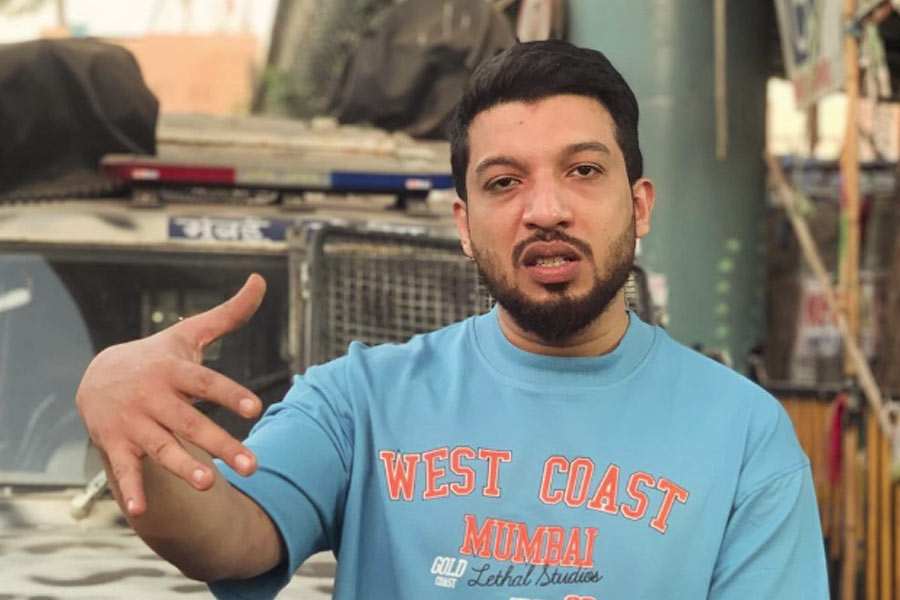 ছোট থেকেই দুরন্ত স্বভাবের। স্কুলেও সেই স্বভাবের হেরফের হত না নায়েজ়ির। সহপাঠীদের নিয়ে নিত্যদিন শিক্ষকদের নানা ভাবে বিরক্ত করে মজা পেতেন। লাজুক মুখে সে কথা হাসতে হাসতে জানিয়েছেন নিজেই।