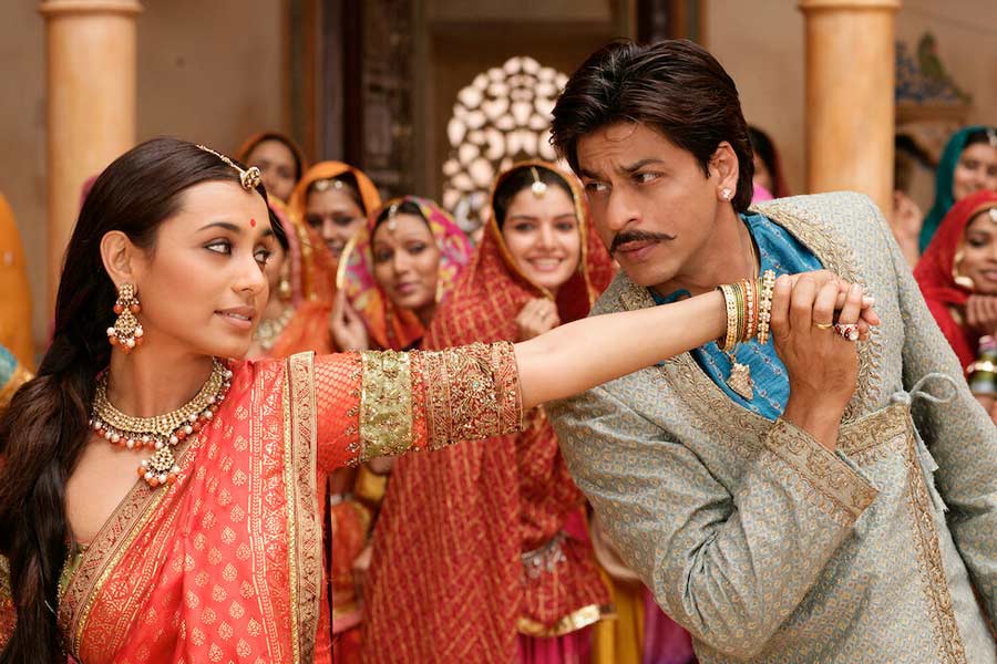 ২০০৫ সালে গৌরী খানের প্রযোজনায় প্রেক্ষাগৃহে মুক্তি পায় ‘পহেলি’। অমোল পালেকর পরিচালিত এই ছবিতে মুখ্যচরিত্রে অভিনয় করেন শাহরুখ খান এবং রানি মুখোপাধ্যায়।