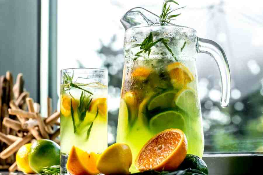 detox water on empty stomach