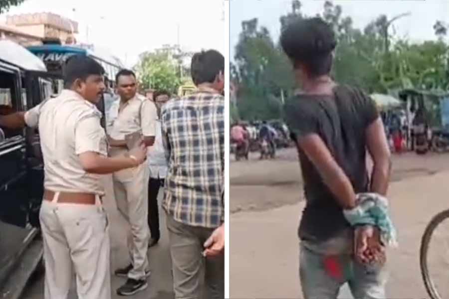 A man beaten by some people of Chandrakona allegation of bike theft