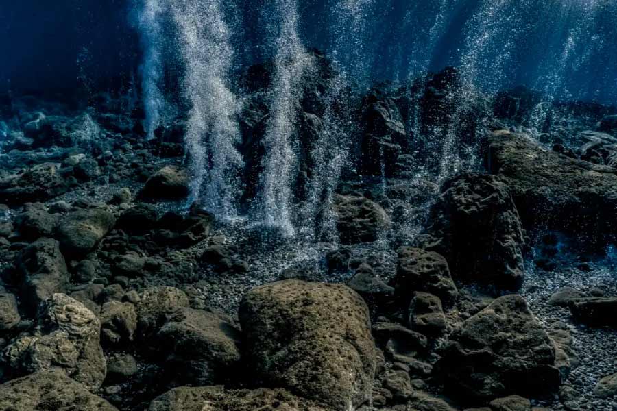 ভারত মহাসাগরের কোবাল্টের খনি থেকে নিয়মিত উত্তোলন শুরু হলে এই ব্যবসায় ভারতও এগিয়ে আসতে পারবে। সে ক্ষেত্রে কোবাল্টের বাণিজ্যে কঙ্গোর উপর নির্ভরশীলতা কিছুটা কমবে।