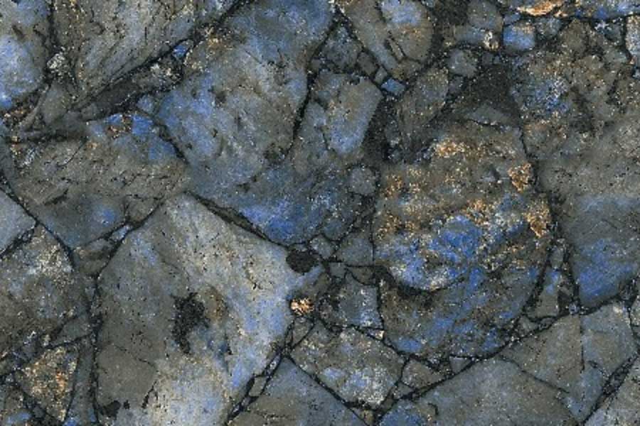 সভ্যতা যত আধুনিক হয়েছে, বৈদ্যুতিন যন্ত্রপাতির ব্যবহার তত বৃদ্ধি পেয়েছে। আর ব্যাটারি এই ধরনের যন্ত্রপাতির প্রাণ। ফলে কোবাল্ট খনিতে দখল পেলে ব্যাটারি শিল্প থেকে ভারত প্রভূত রোজগার করতে পারবে।