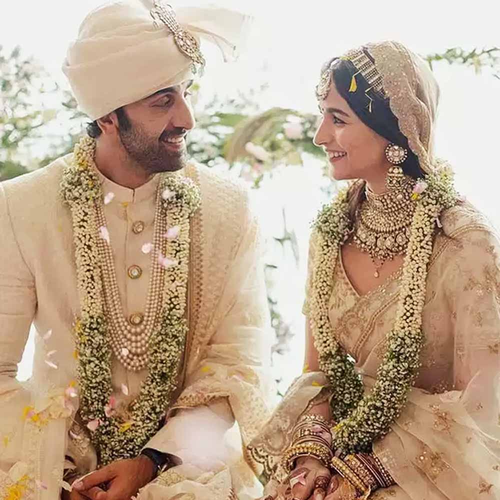 Bollywood Actresses who wore white and bridal outfits and looked dreamy 