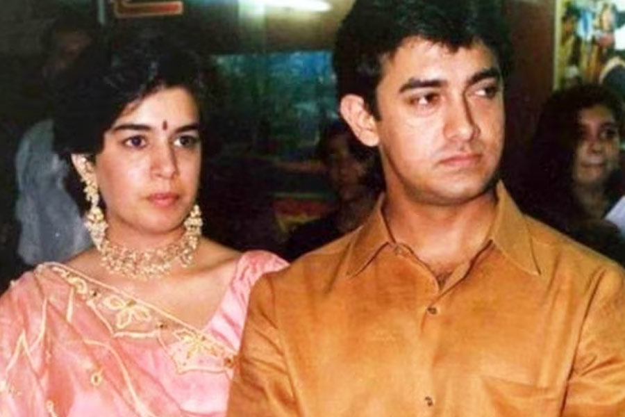 As Sonakshi Sinha, Katrina Kaif to Shah Rukh khan Bollywood celebrities who done interfaith marriage