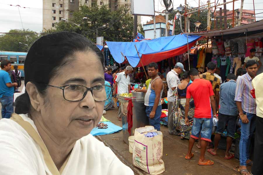 Why did Mamata Banerjee take one step forward and two steps back in Evacuation to clear Footpath