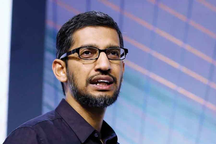 গুগ্‌ল এবং অ্যালফাবেটের সিইও সুন্দর পিচাই। ভারতীয় বংশোদ্ভূত এই আমেরিকান বিশ্বের ধনীতম ব্যক্তিদের তালিকায় রয়েছেন। তাঁর সংস্থা গুগ্‌ল মানুষের দৈনন্দিন জীবনের সঙ্গে ওতপ্রোত ভাবে জড়িয়ে। 