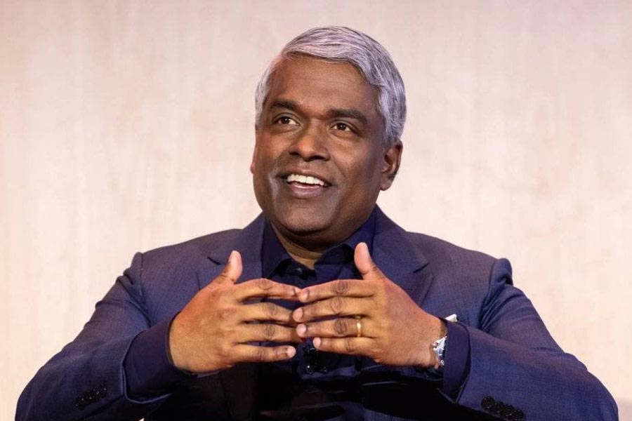 কুরিয়ানের কেরিয়ারের দিকে নজর দিলে একটি জায়গাতেই খটকা লাগে। তা হল, তাঁর আইআইটি ছেড়ে মাঝপথে বেরিয়ে যাওয়া। অনেকেই প্রশ্ন তোলেন, আইআইটির মতো প্রতিষ্ঠানে পড়ার সুযোগ পেয়েও কেন তা সম্পূর্ণ কাজে লাগালেন না কুরিয়ান?