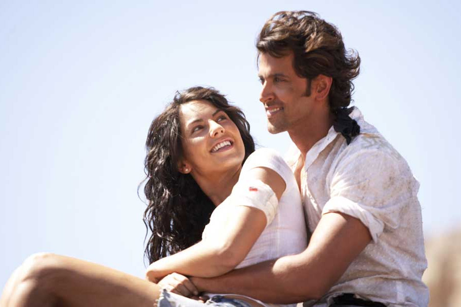 ‘কাইট’ ছবিতে হৃতিক রোশনের সঙ্গে জুটি বেঁধেছিলেন অভিনেত্রী বারবারা মোরি। মাত্র ২৯ বছর বয়সে স্তন ক্যানসারে আক্রান্ত হয়েছিলেন বারবারা। তবে প্রথম পর্যায়ে ধরা পড়েছিল ক্যানসার। তাই মারণরোগ থেকে সেরে উঠতে তাঁর বেশি সময় লাগেনি। ক্যানসার সচেতনতার বিষয়ে লক্ষণীয় ভাবে উদ্যোগী হয়েছিলেন তিনি।  