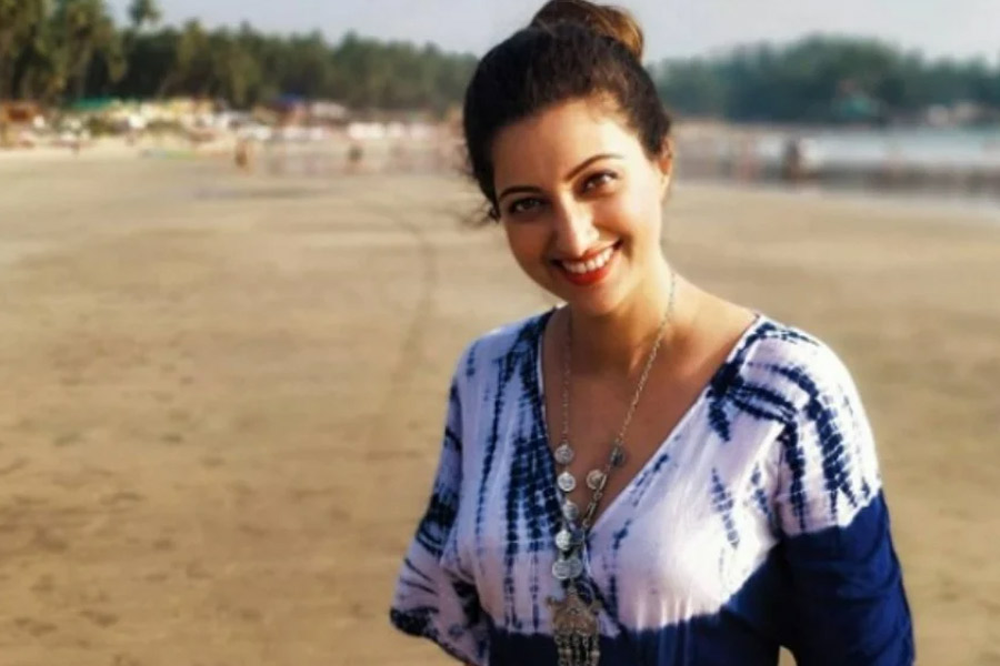 দক্ষিণী অভিনেত্রী হামসা নন্দিনী ২০২১-য় ক্যানসার আক্রান্ত হন। হঠাৎই একদিন স্তনে একটি পিণ্ড নিজেই আবিষ্কার করেন তিনি। ক্যানসারের সঙ্গে লড়াইয়ের কথা নিজেই প্রকাশ করেছিলেন হামসা। ক্যানসার অতিক্রম করে তিনিও কাজে যোগ দিয়েছেন।