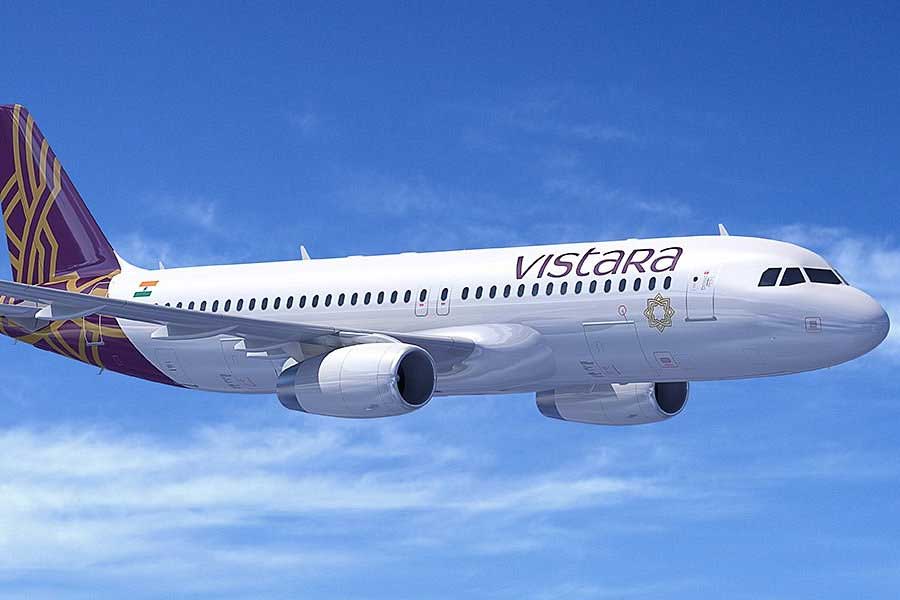 Vistara\\\'s Mumbai-bound flight receives threat, aircraft taken into isolation