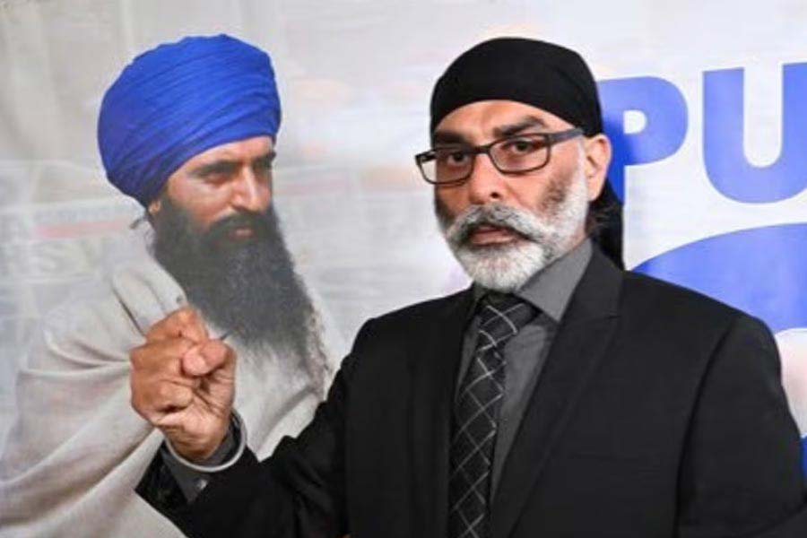 পন্নুন মামলার চার্জশিটে আমেরিকার তদন্তকারীরা ভারত সরকারের এক উচ্চপদস্থ আধিকারিকের কথাও উল্লেখ করেছেন বলে খবর। তবে তাঁর নাম নেওয়া হয়নি। চার্জশিটে তাঁকে সিসি-১ বলে উল্লেখ করা হয়েছে।