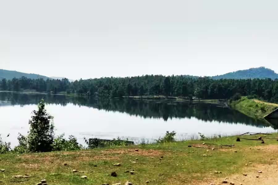 খ্যাঁদারানি হ্রদ।