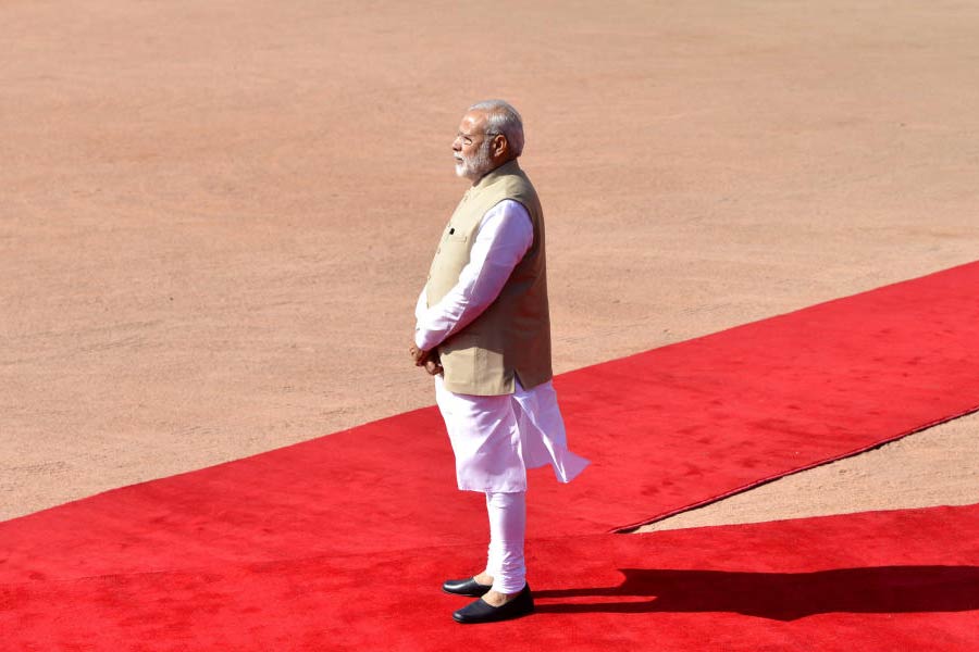 অরুণাচল প্রদেশের একাধিক জায়গার নাম পরিবর্তন করেছে চিন। একটি রিপোর্ট বলছে, এই নিয়ে কড়া অবস্থান নিতে চলেছে ভারতও। চিনের স্বায়ত্তশাসিত তিব্বতের বেশ কিছু জায়গার নাম বদল করার পরিকল্পনা করছে নয়াদিল্লি।