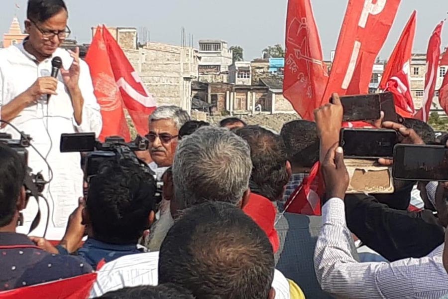 ন্যাজাটে বামেদের প্রতিবাদ সভায় সিপিএমের মহম্মদ সেলিম।