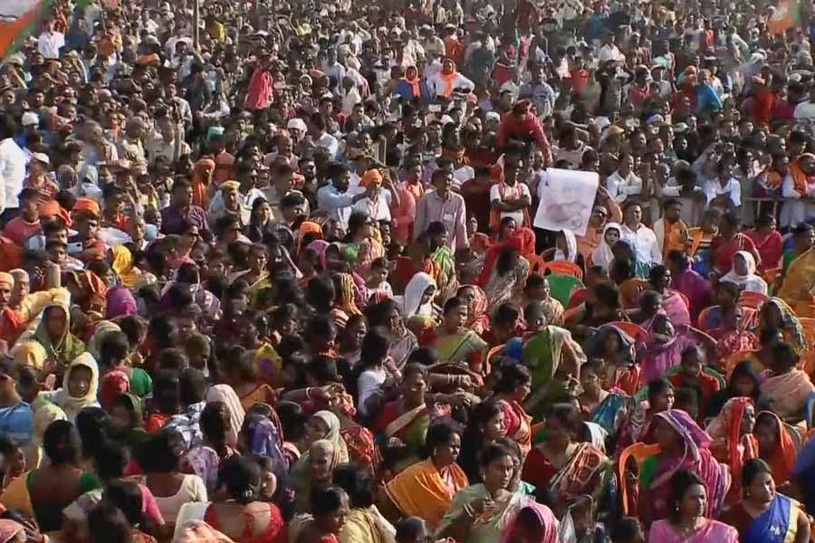 PM Narendra Modi says about due of state government from central government 