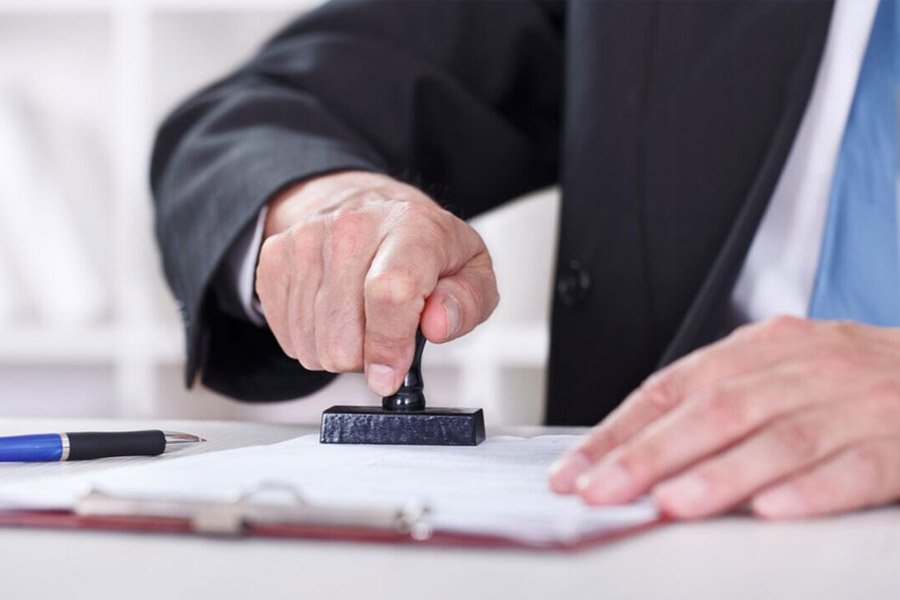  বিলাকতের কাছে শেয়ার সংক্রান্ত যে নথি ছিল, তা নিয়ে শেয়ারের টাকা পুনরুদ্ধার করতে পারে এমন একটি সংস্থার দ্বারস্থ হন তিনি। টাকা ফেরত পাওয়া নিয়ে আশার আলোও দেখতে শুরু করেন।