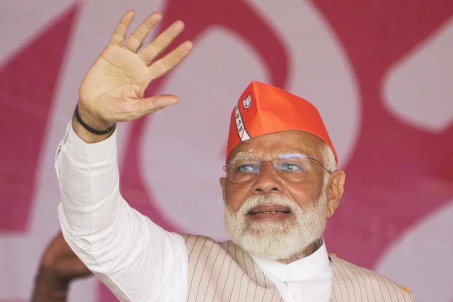 PM Narendra Modi asks state leaders to secure win in all 42 seats in Lok Sabha Election 2024