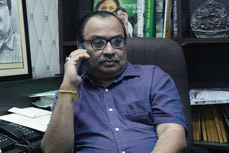 SLST job aspirants met with Kunal Ghosh