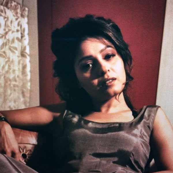 Know all about the Indian playback singer Sunidhi Chauhan including her personal life and career