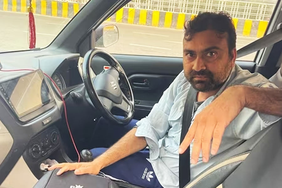 Ola driver slaps passenger in front of his son in Delhi