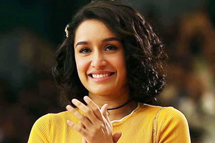 ‘স্ত্রী’ ছাড়াও আরও একটি হিন্দি ছবিতে অভিনয় করে সহ-অভিনেতার চেয়ে বেশি পারিশ্রমিক পান শ্রদ্ধা। ২০১৯ সালের সেপ্টেম্বর মাসে নীতেশ তিওয়ারির পরিচালনায় প্রেক্ষাগৃহে মুক্তি পায় ‘ছিঁচোড়ে’। এই ছবিতে শ্রদ্ধার বিপরীতে অভিনয় করতে দেখা যায় সুশান্ত সিংহ রাজপুতকে।