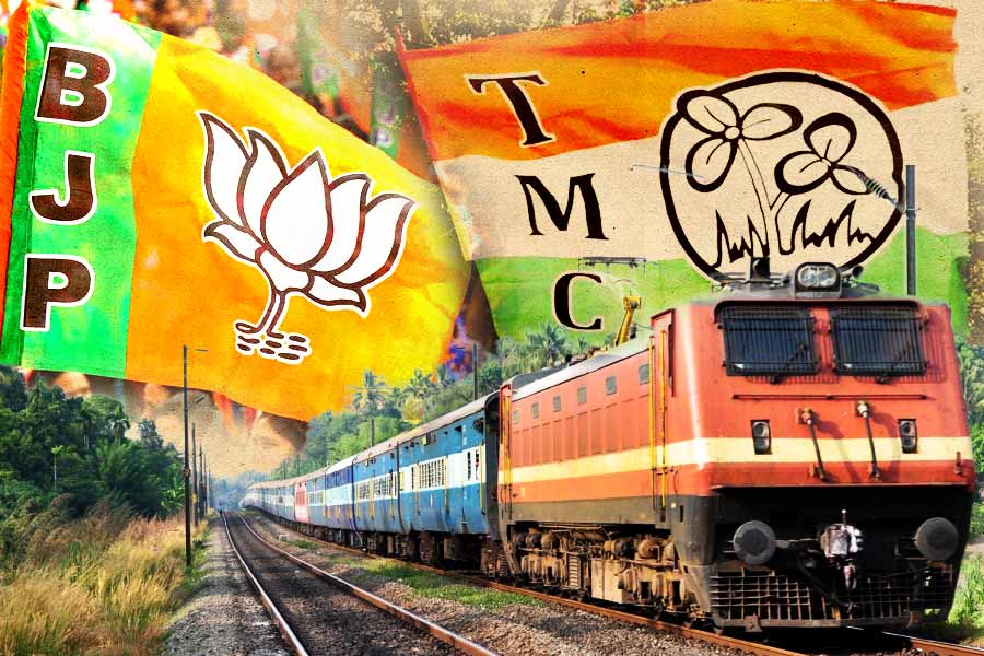 TMC alleges BJP is conspiring to cancel trains for workers to attend brigade rally
