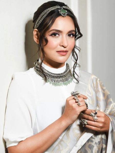 7 graceful white outfits of Priyanka Sarkar dgtl