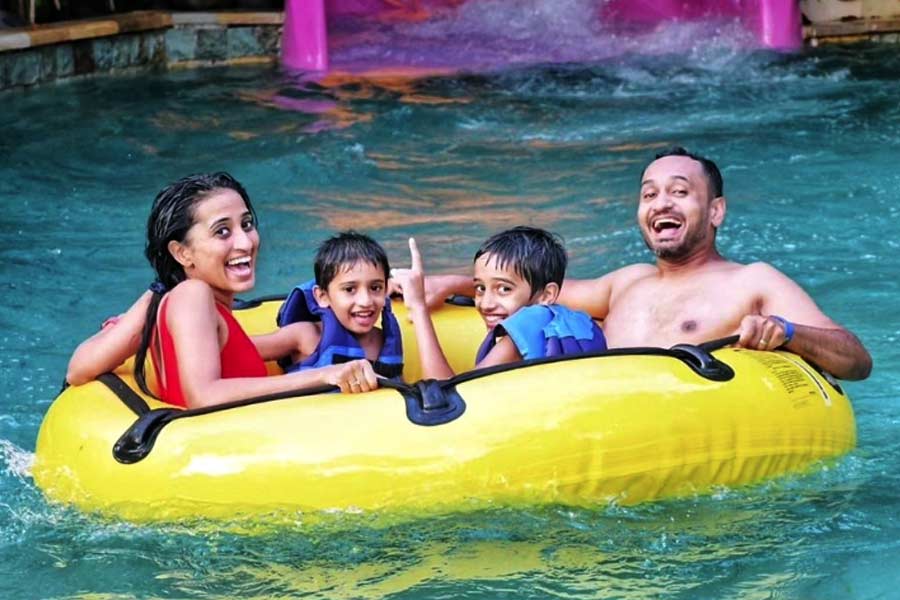 Vineeta Singh with her family