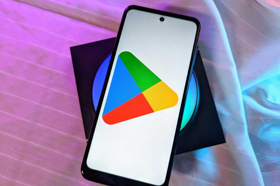 Google Play Store and Narendra Modi Government Conflict in India dgtl