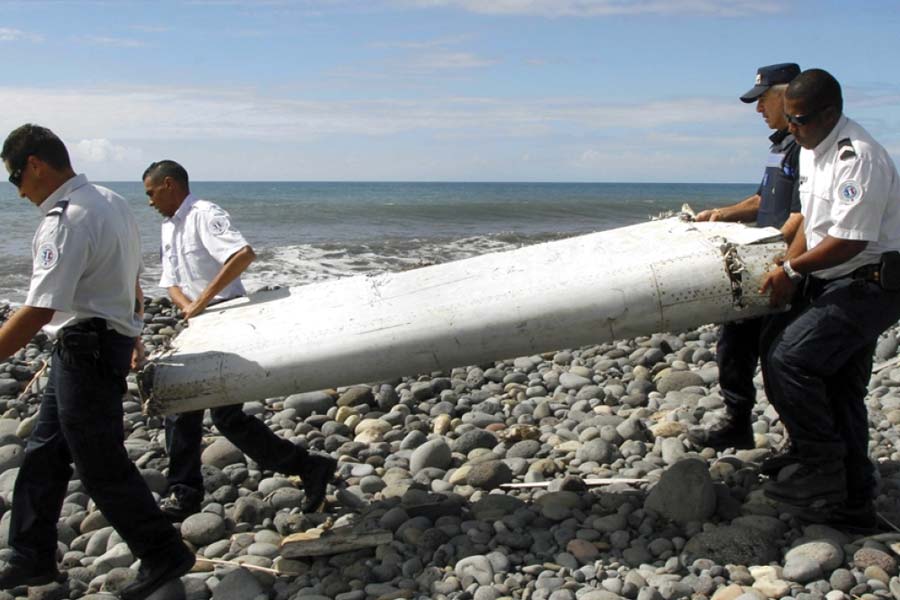 Know The Mystery of Missing Malaysia Airlines Flight MH370 in 2014