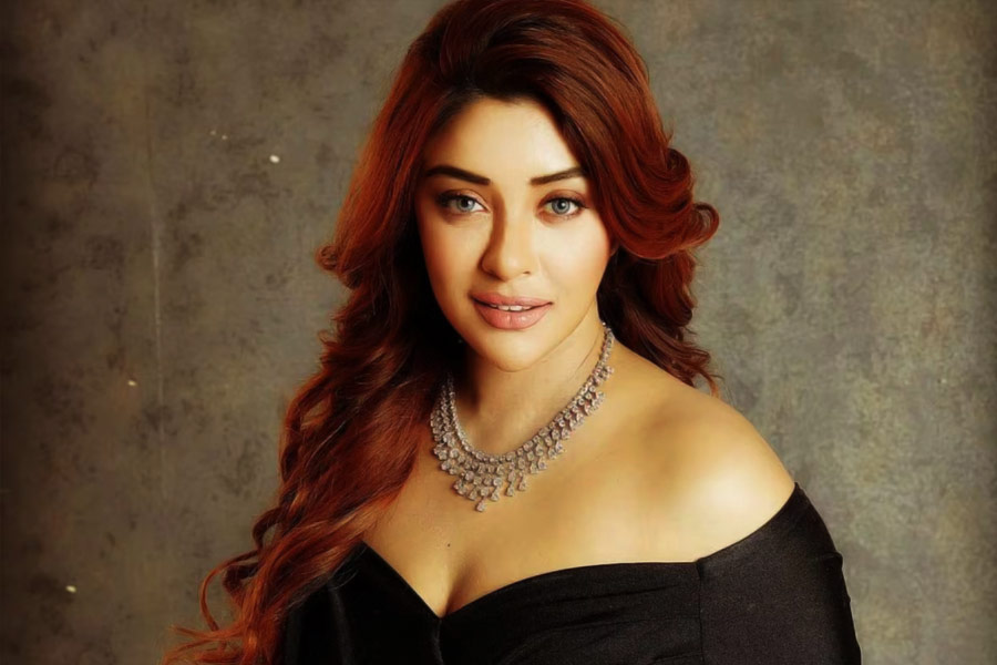 অভিনেত্রী পায়েল ঘোষ।