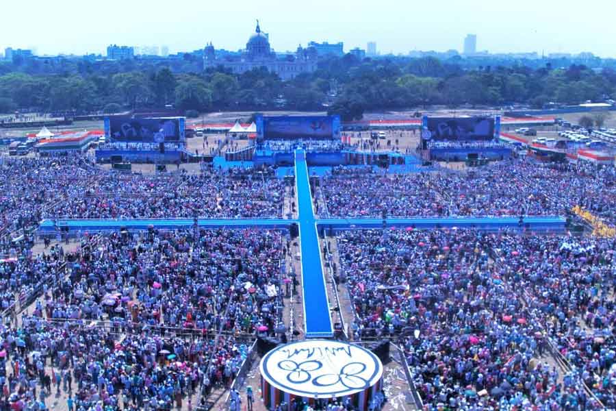 ব্রিগেড সমাবেশে ভিড়ের ছবি।