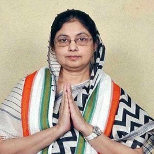 উলুবেড়িয়া আসন থেকে সাজদা আহমেদকে প্রার্থী করেছে তৃণমূল। এর আগেও তিনি ওই আসন থেকে প্রতিদ্বন্দ্বিতা করেছেন। আবার তাঁর উপর ভরসা রাখল দল। 