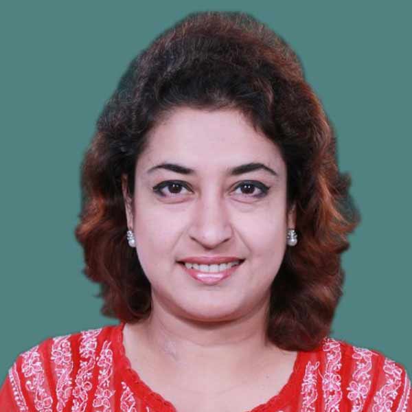 গত বারের মতো এ বারও বীরভূম আসনে তৃণমূলের প্রার্থী হয়েছেন অভিনেত্রী শতাব্দী রায়। এর আগে এখানেই জিতে তিনি সাংসদ হয়েছিলেন। 