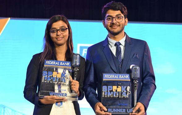 অনৈতা  রক্ষিত এবং নিরুপম চক্রবর্তী