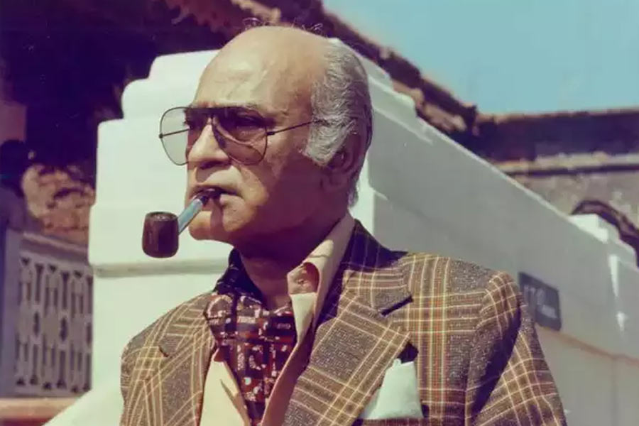 ষাটের দশকে বড় পর্দায় অভিনয় শুরু করেন অবতার। ১৯৬৬ সালে ‘তিসরি কসম’ ছবির মাধ্যমে বলিপাড়ায় আত্মপ্রকাশ তাঁর। ‘আয়না’, ‘শওকিন’, ‘নমকহারাম’, ‘মঞ্জিল’, ‘প্রেম বন্ধন’ এবং ‘শোলে’র মতো বহু হিন্দি ছবিতে অভিনয় করেন তিনি।