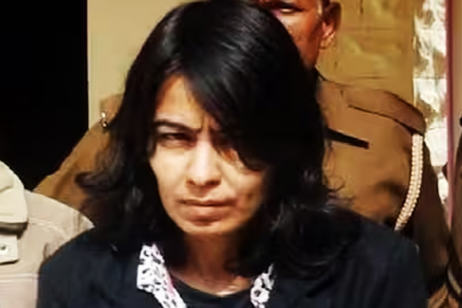 ২০২০ সালে কোভিড-১৯ অতিমারির সময়ে উত্তরাখণ্ডে সন্দীপের সঙ্গে আলাপ হয় অনুরাধার। 