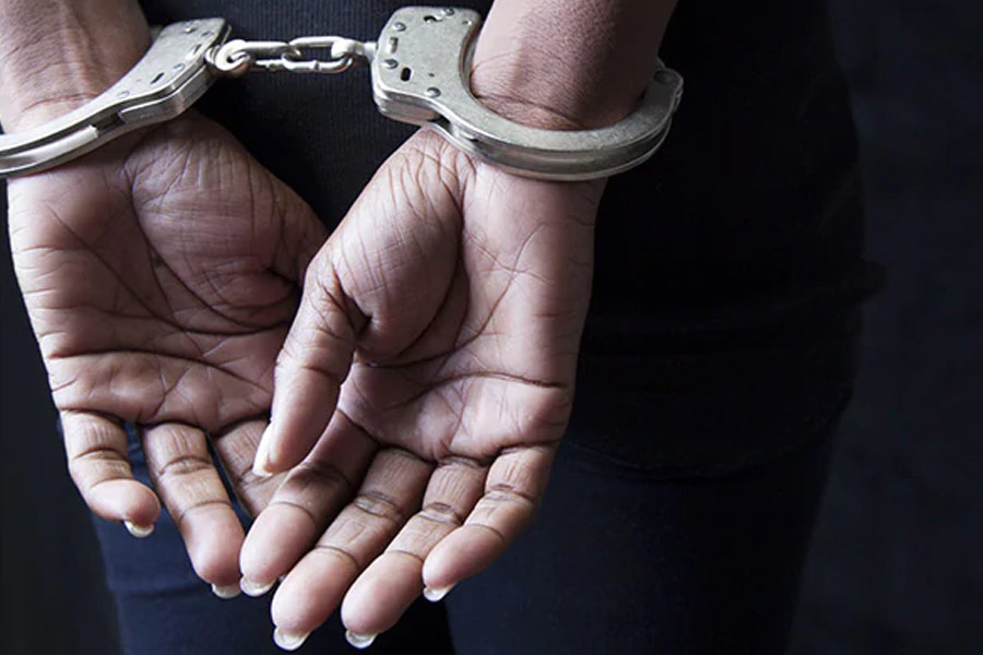 তবে তাঁদের প্রেমকাহিনিতে ব্যাঘাত ঘটে ২০২১ সালের জুলাই মাসে। উত্তরপ্রদেশের সাহারানপুরে সন্দীপ এবং অনুরাধাকে গ্রেফতার করে পুলিশ।