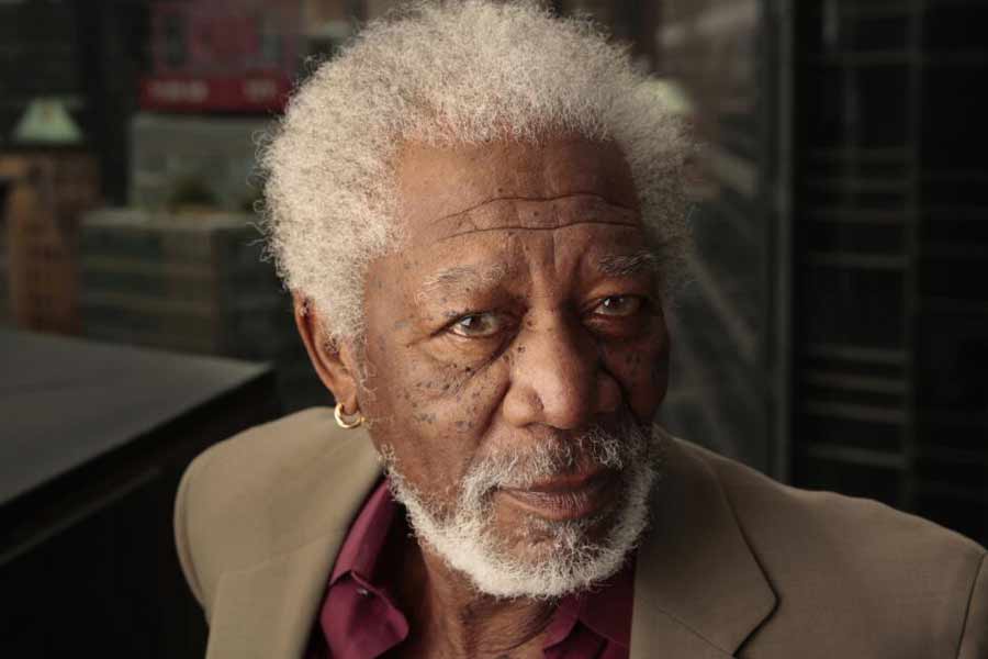 আমেরিকার সেনাবাহিনীতে যোগ দেবেন বলে থিয়েটারে অভিনয়ের প্রস্তাব ফিরিয়ে দেন মরগ্যান। ১৯৫৫ সাল থেকে চার বছর সেনাবাহিনীতে যুক্ত থাকার পর চাকরি ছেড়ে অভিনয়ের প্রশিক্ষণ নিতে শুরু করেন তিনি।