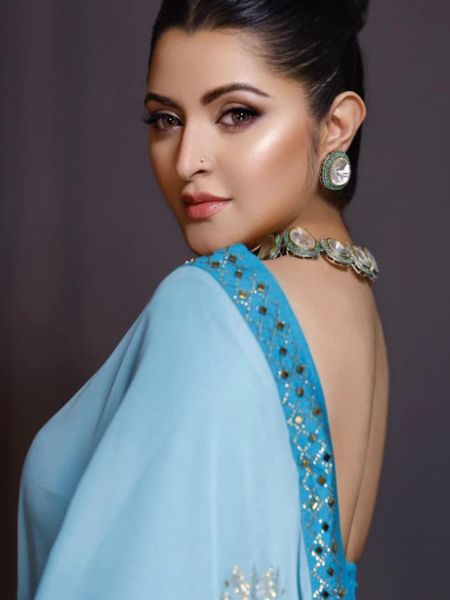 Top Bangladeshi actress Pori Moni is going to debut in Tollywood industry dgtl