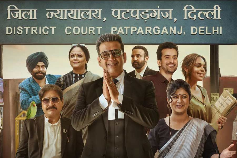 চলতি বছরের মার্চের প্রথম সপ্তাহেই নেটফ্লিক্স ওটিটি প্ল্যটফর্মে মুক্তি পায় ‘মামলা লিগাল হ্যায়’ নামের কমেডি ঘরানার একটি কোর্টরুম ড্রামা সিরিজ়। এই সিরিজ়ের মুখ্যচরিত্রে অভিনয় করে যেমন প্রশংসা কুড়িয়েছেন রবি কিষেণ, ঠিক তেমনই পার্শ্বচরিত্রে অভিনয় করে প্রশংসিত হয়েছেন নিধি বিশ্ত, অনন্ত জোশী, যশপাল শর্মার মতো তারকা। তবে এই সিরিজ়ে যিনি বিশেষ নজর কেড়েছেন, তিনি নাইলা।