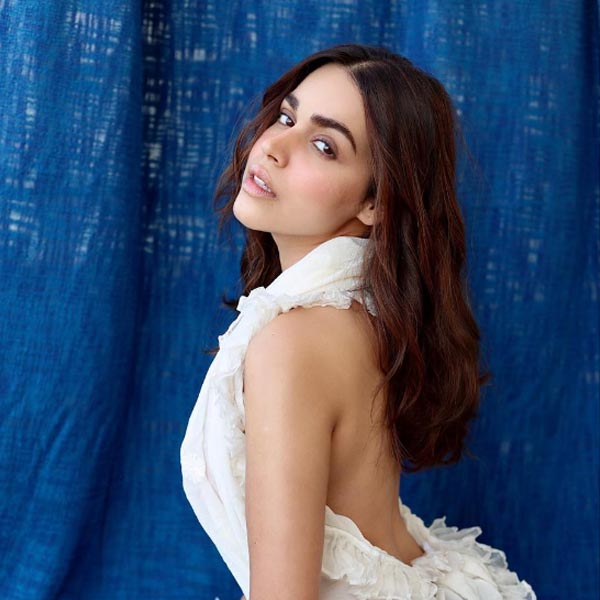 ‘বরেলি কি বরফি’ ছবিটি মুক্তির পর একই বছর ২০১৭ সালে মুক্তি পায় ‘ডিয়ার মায়া’ নামের একটি হিন্দি ছবি। সুনয়না ভাটনগরের পরিচালিত এই ছবিতে মুখ্যচরিত্রে অভিনয় করেন বলি অভিনেত্রী মনীষা কৈরালা। এই ছবিতেই পার্শ্বচরিত্রে অভিনয়ের সুযোগ পান নাইলা।